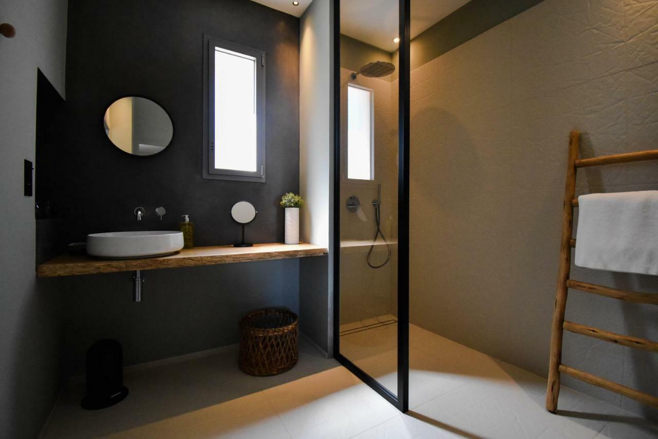Les Loges En Provence "Villa Garrigue" Villeneuve-les-Avignon Bagian luar foto