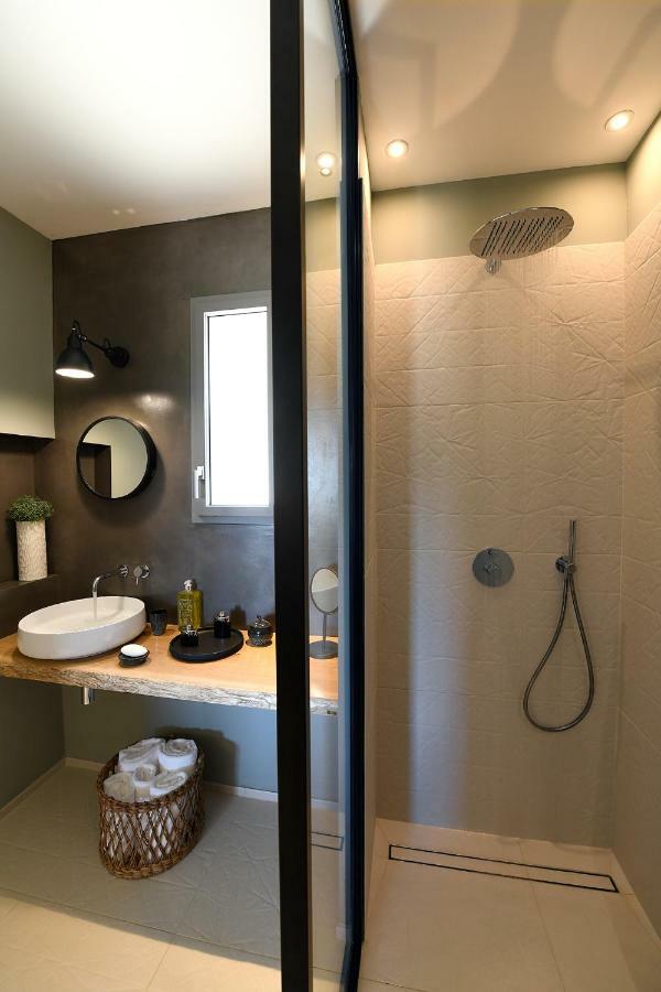 Les Loges En Provence "Villa Garrigue" Villeneuve-les-Avignon Bagian luar foto
