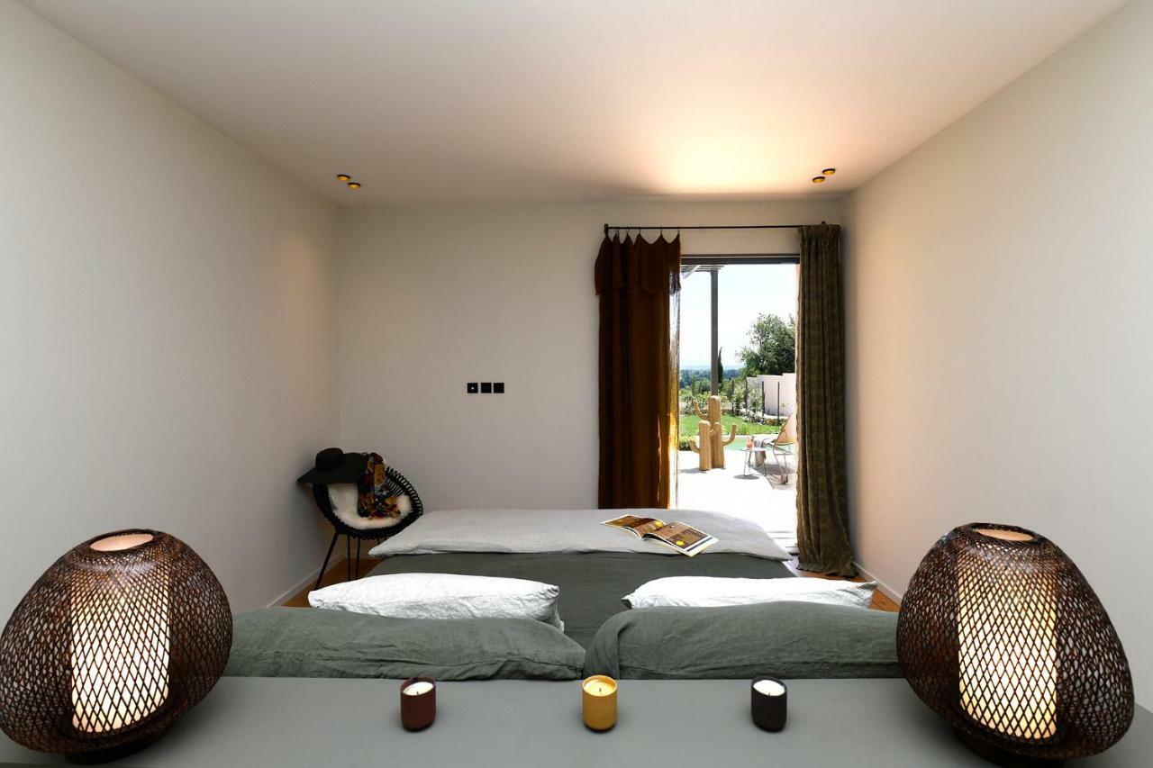 Les Loges En Provence "Villa Garrigue" Villeneuve-les-Avignon Bagian luar foto